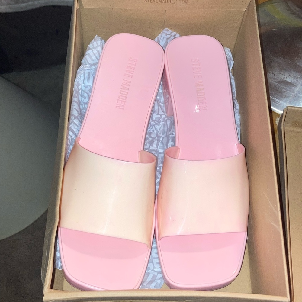 Steve Madden Harlin Sandal in Pink Size 9 Chunky Peach Strap 🍑 with Heeled Rear